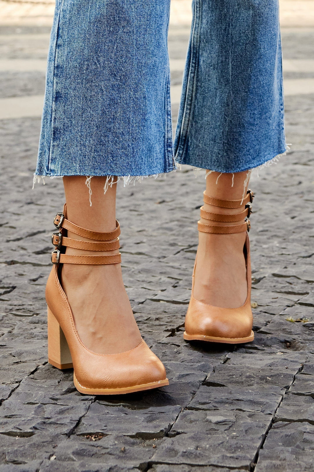 Mireille | Buckle Heels