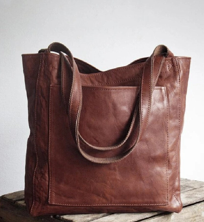 Evelyn | Classic Tote Bag