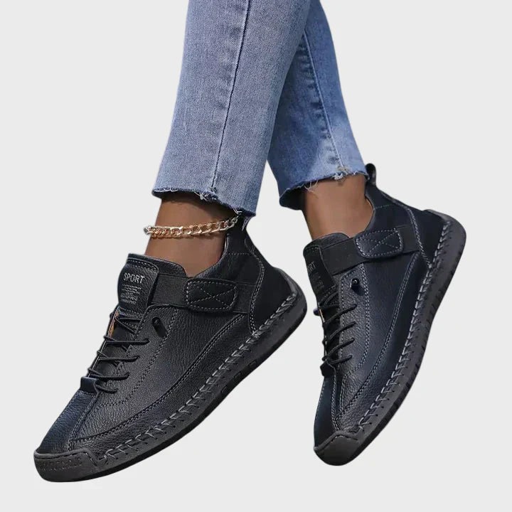 Selene | Sneakers