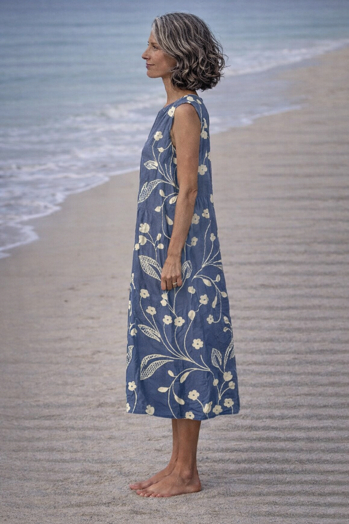 Amara | Sleeveless Midi Dress