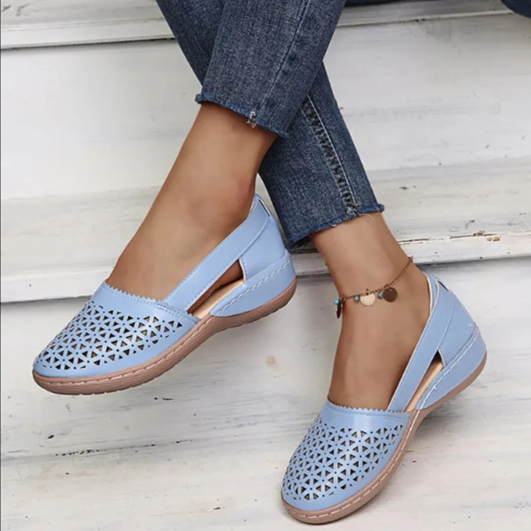 Cecilia | Comfort Walking Shoes