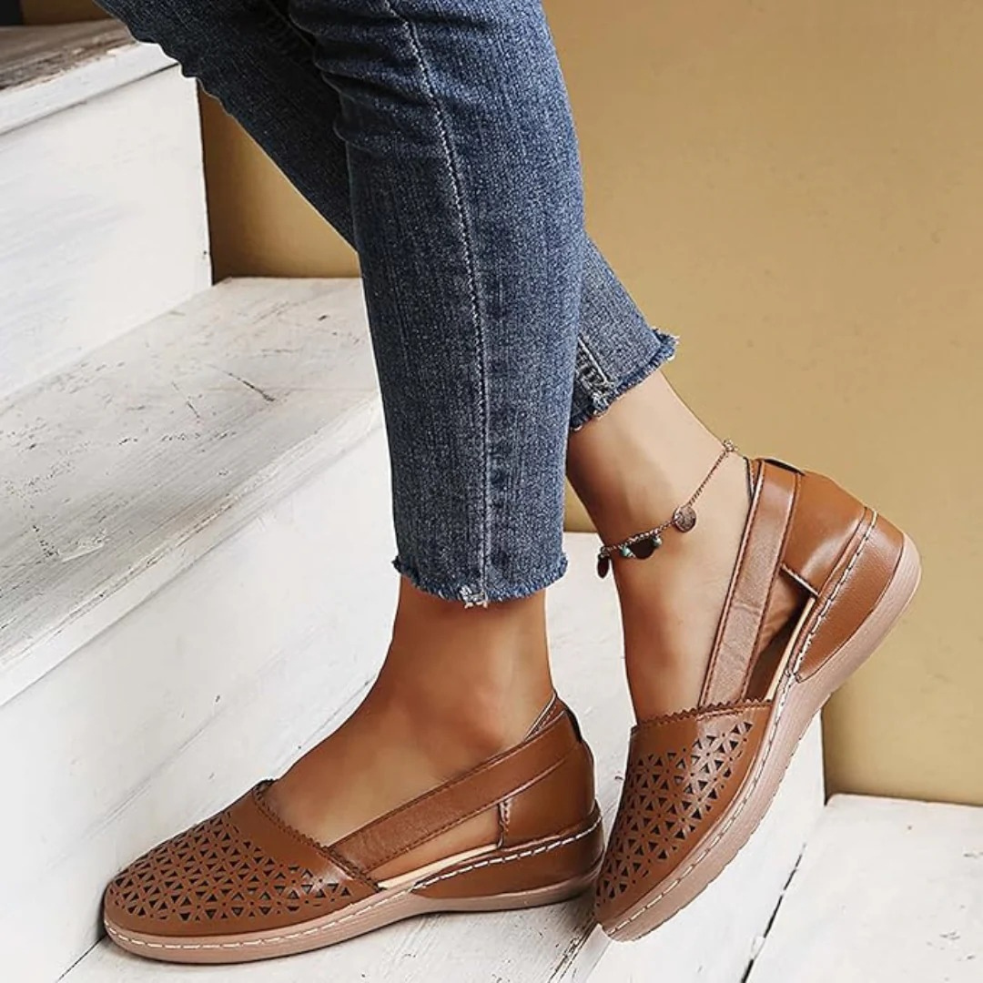Cecilia | Comfort Walking Shoes