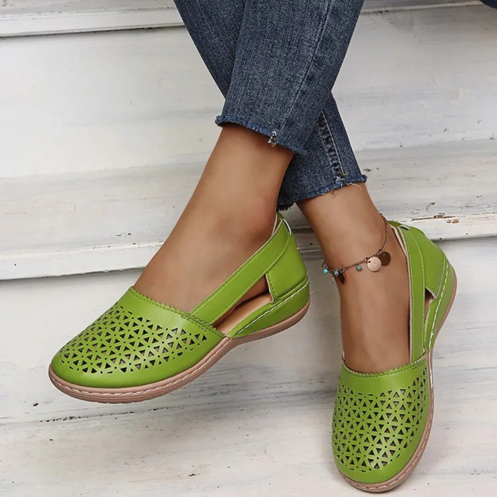Cecilia | Comfort Walking Shoes