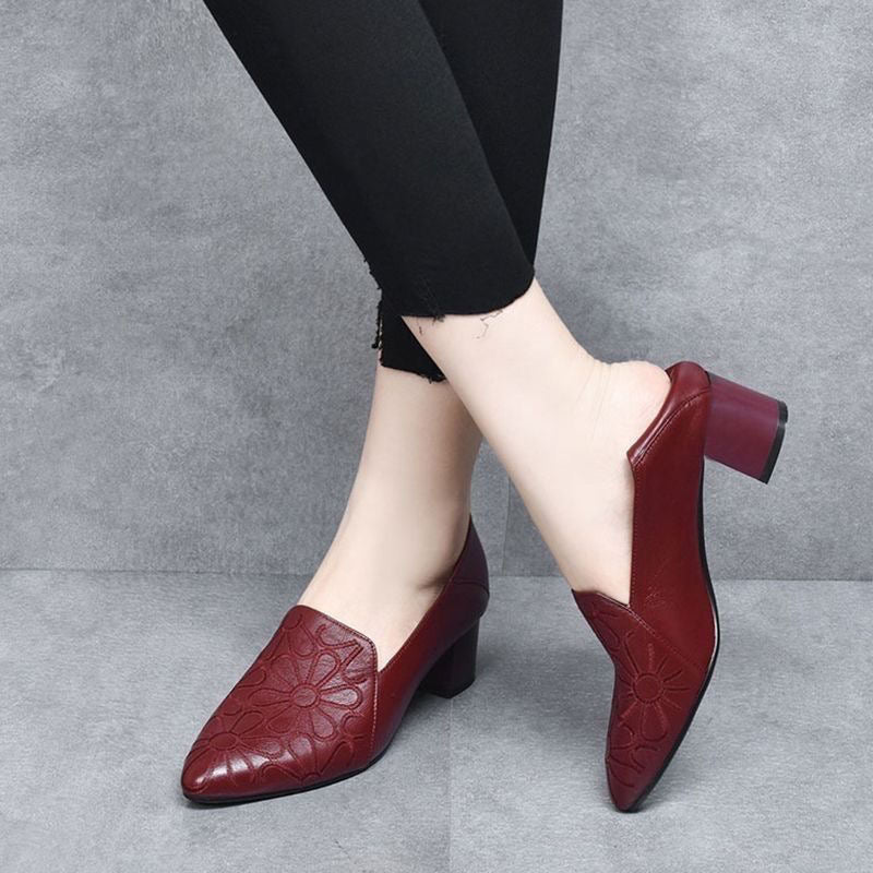Evelyn | Leather Embroidered Pumps
