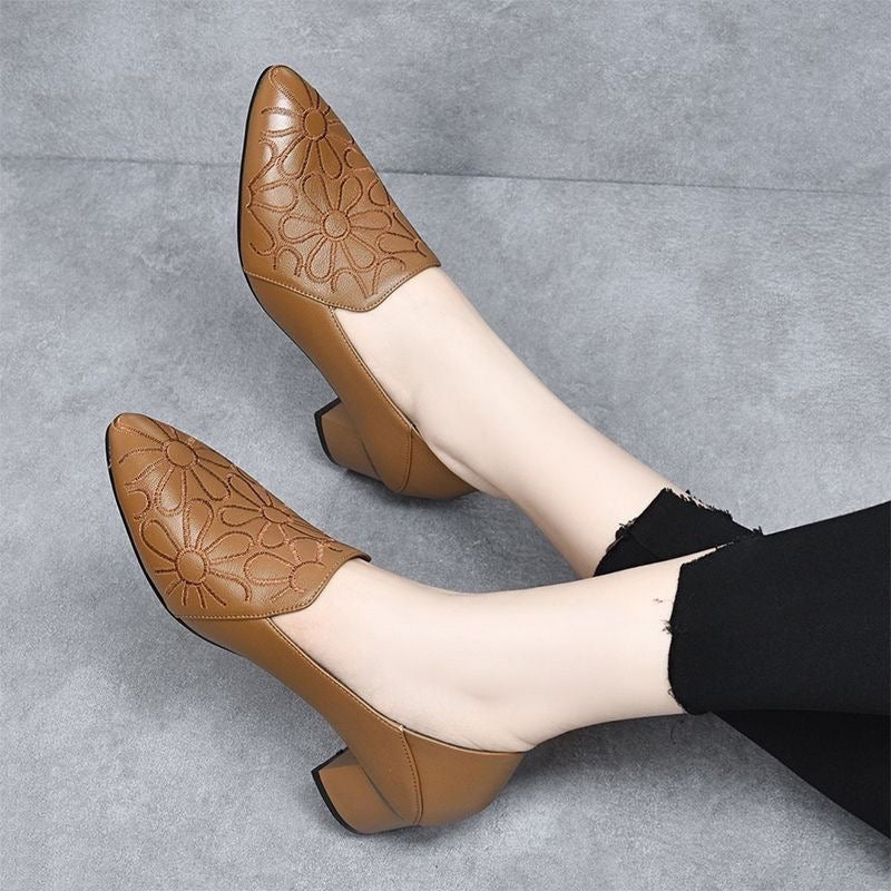 Evelyn | Leather Embroidered Pumps